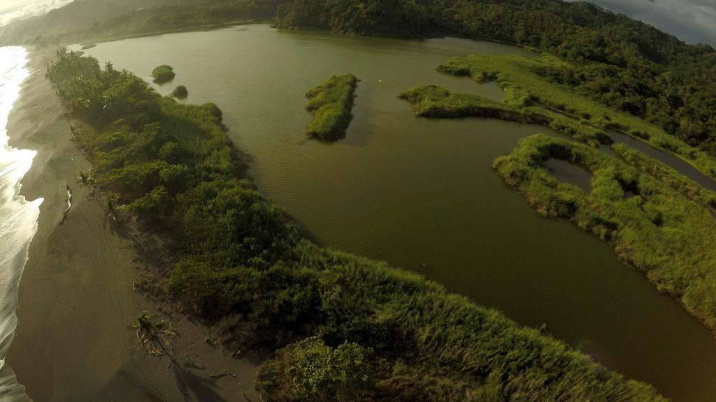 Finca Exotica Eco Lodge Carate Экстерьер фото